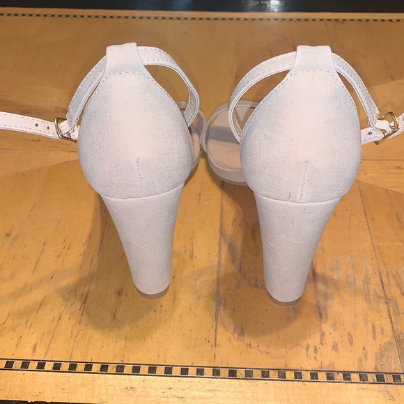 NWOT JustFab Makemba Heeled Sandals - Picture 2 of 4